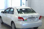 TOYOTA BELTA preview 2