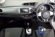 TOYOTA VITZ preview 3