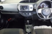 TOYOTA VITZ preview 3