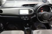 TOYOTA VITZ preview 3
