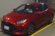 TOYOTA YARIS preview 1