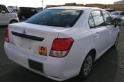 TOYOTA COROLLA AXIO preview 2