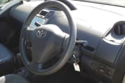 TOYOTA VITZ preview 3