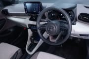 TOYOTA YARIS preview 3