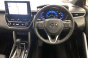 TOYOTA COROLLA CROSS preview 3