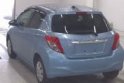 TOYOTA VITZ preview 2