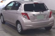 TOYOTA VITZ preview 2