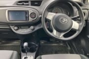 TOYOTA VITZ preview 3