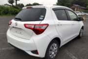 TOYOTA VITZ preview 2