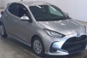 TOYOTA YARIS preview 1