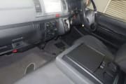 TOYOTA HIACE VAN preview 3