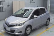 TOYOTA VITZ preview 1