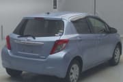 TOYOTA VITZ preview 2