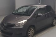 TOYOTA VITZ preview 1