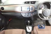 TOYOTA VITZ preview 3