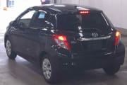 TOYOTA VITZ preview 2