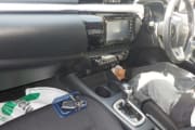 TOYOTA HILUX preview 3