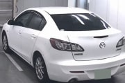 MAZDA AXELA preview 2