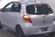 TOYOTA VITZ preview 2