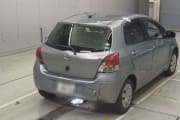TOYOTA VITZ preview 2