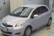 TOYOTA VITZ preview 1