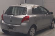 TOYOTA VITZ preview 2