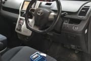 TOYOTA VOXY preview 3