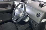 TOYOTA SIENTA preview 3