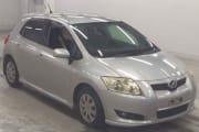 TOYOTA AURIS preview 1