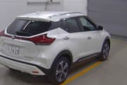 NISSAN KICKS preview 2
