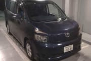 TOYOTA VOXY preview 1