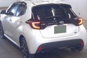 TOYOTA YARIS HYBRID preview 2