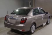TOYOTA COROLLA AXIO preview 2