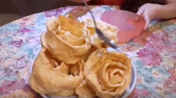 поливаем сиропом
