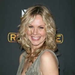 Andrea Roth