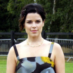 Neve Campbell
