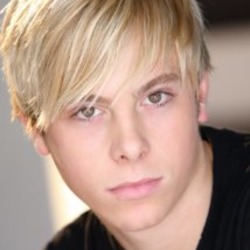 Riker Lynch