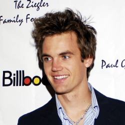 Tyler Hilton