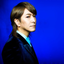 Tetsuya Komuro