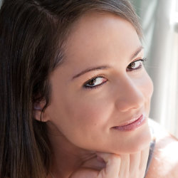 Anna David