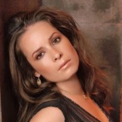 Holly Marie Combs