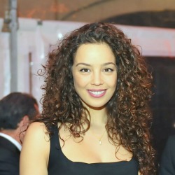 Azra Akin