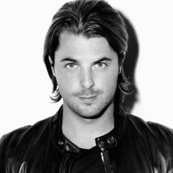 Axwell