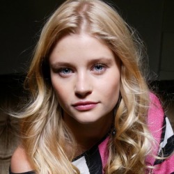 Emilie de Ravin