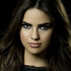 Shelley Hennig
