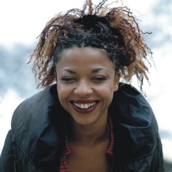 Mina Agossi