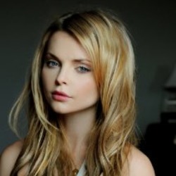 Izabella Miko