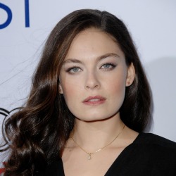 Alexa Davalos