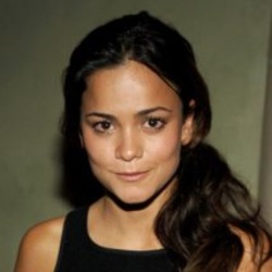 Alice Braga