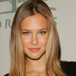 Bar Refaeli